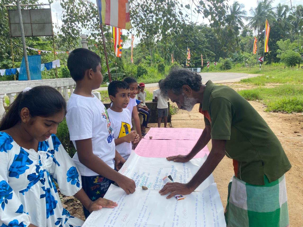 ඇලපාත කොට්ටාසයේ පලාවෙල වසමේ දරුවන් විසින් සිදුකරන ලද මත්ද්‍රව්‍ය හා මද්‍යසාර නිවාරණ ප්‍රදර්ශන කුටිය